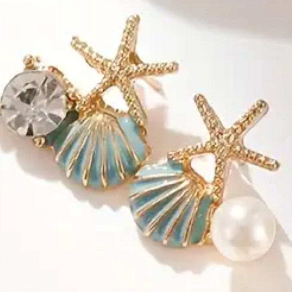 Romantic Shell Starfish Faux Pearl Stud Earrings. NWT
